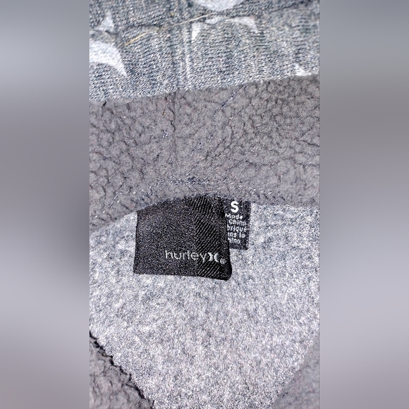 Like new Hurley full zip Hoodia size small womans - Picture 4 of 8